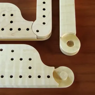 Pegs and Jokers Game Joints