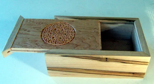 sliding lid box