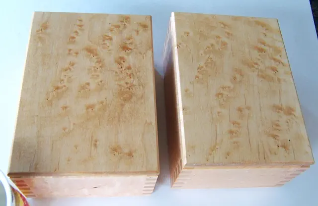 wood lift lid box