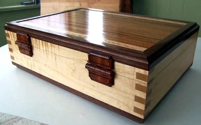 wood lock box with wood hinges
