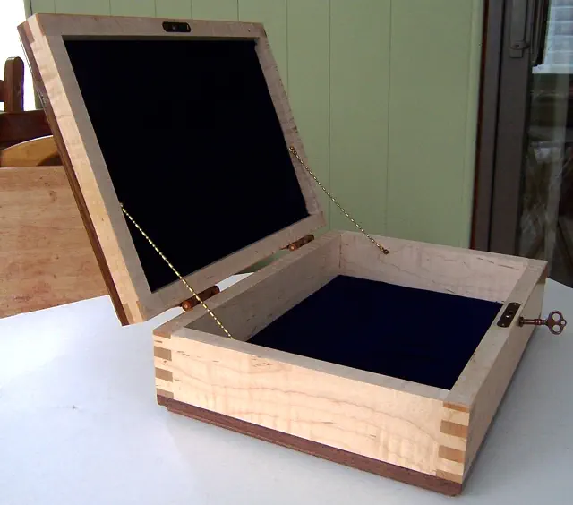 wood lock box with wood hinges