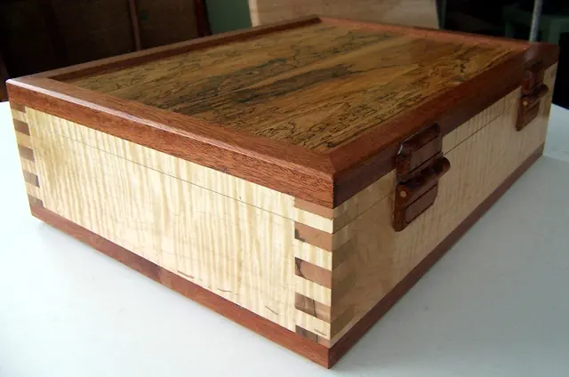 wood lock box with wood hinges