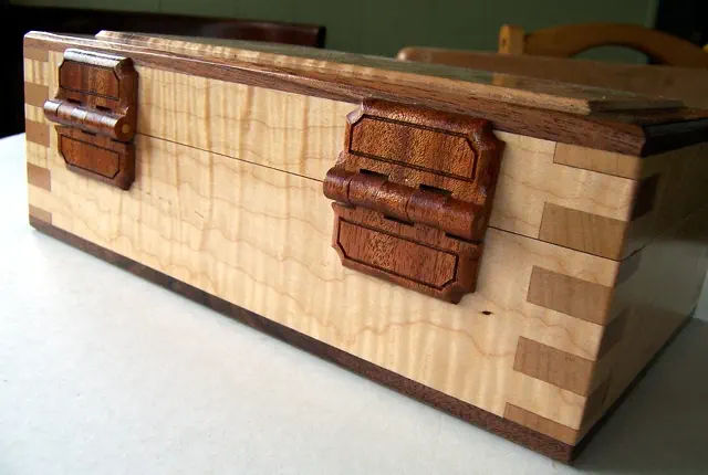 wood lock box with wood hinges