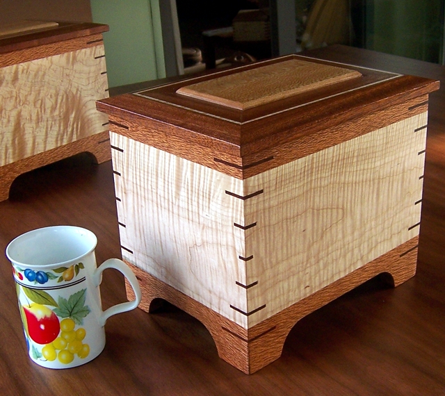 wood fiddleback maple urn