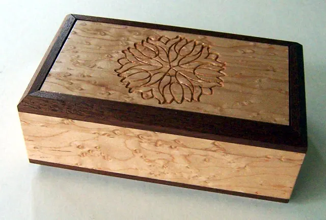 wood hinged box