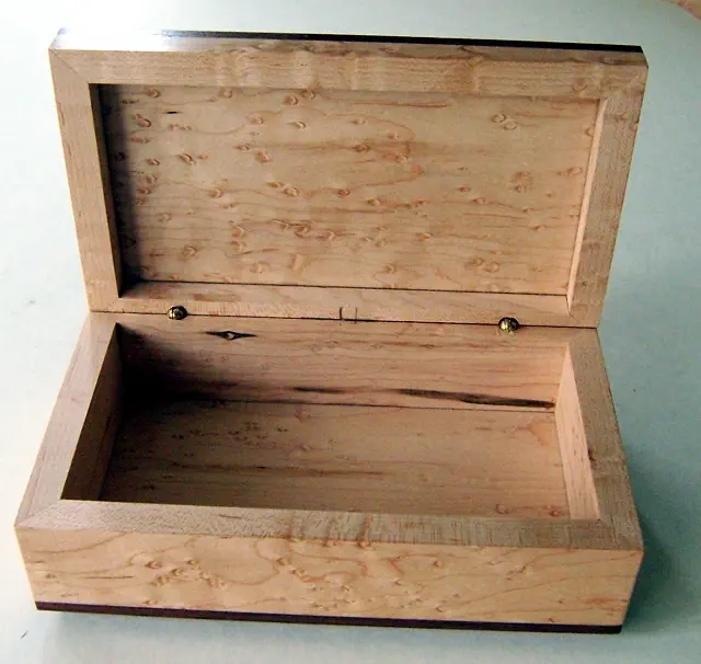 wood hinged box